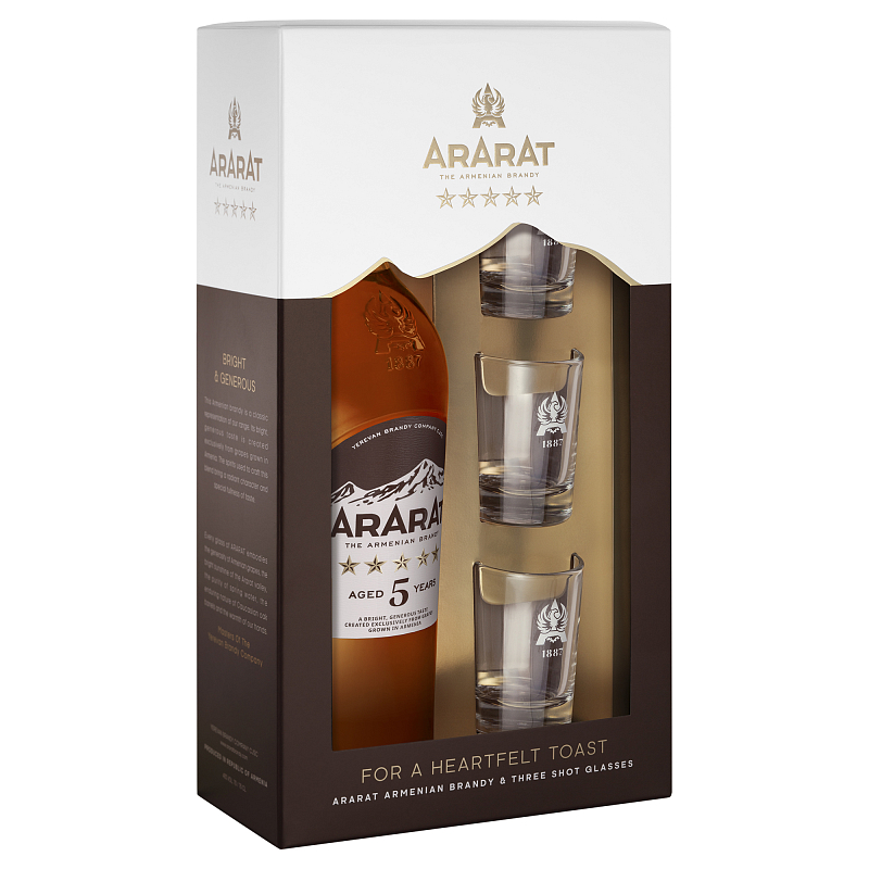 Levně Ararat 5Y 40% + 3 panákové skleničky